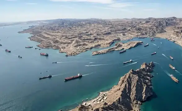 İran’dan Hürmüz Boğazı çıkışı: “Geçişlere sert karşılık verilecek”