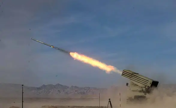 İran, İsrail'e karşı ilk kez Nasrallah füzesini fırlattı