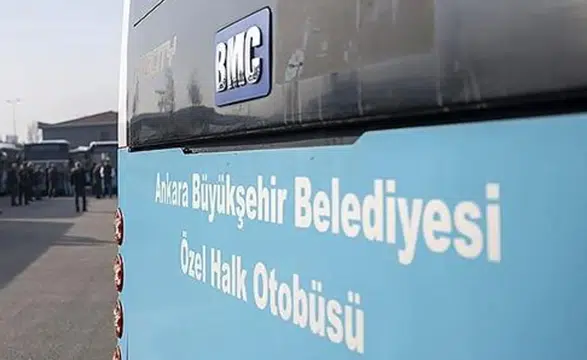 Ankara’da halk otobüsü üst geçide çarptı: 4 kişi yaşamını yitirdi, 13 kişi yaralandı