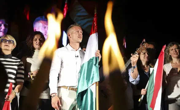 Macaristan seçimlerinde tarihi gece: İlk sonuçlara göre Tisza önde, Orban iktidara veda ediyor