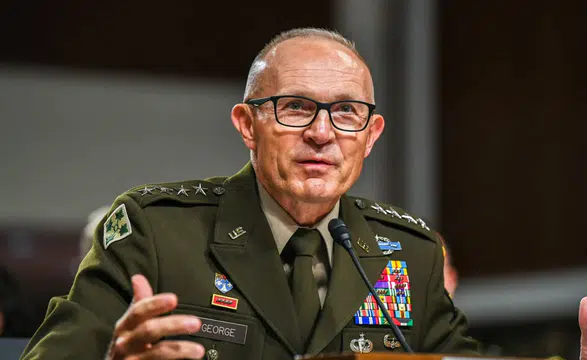 ABD Savunma Bakanı, Kara Kuvvetleri Komutanı Randy George’u görevden aldı