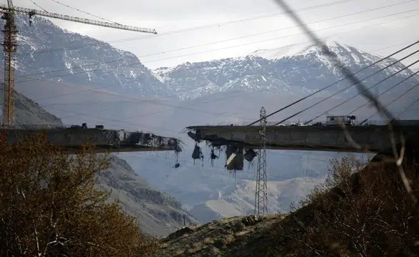 Çinli uzman Vang’dan ABD-İran ateşkesi değerlendirmesi: “Temkinli iyimserlik gerekiyor”