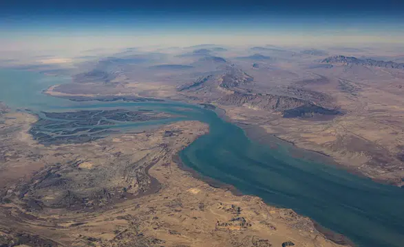 Hürmüz Boğazı’nda sınırlı geçiş: Son 24 saatte 15 gemi geçti, trafik savaş öncesinin çok altında