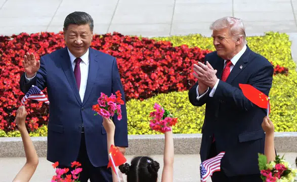 Trump ve Şi Cinping Pekin’de buluştu: Tokalaşma anı zirveye damga vurdu