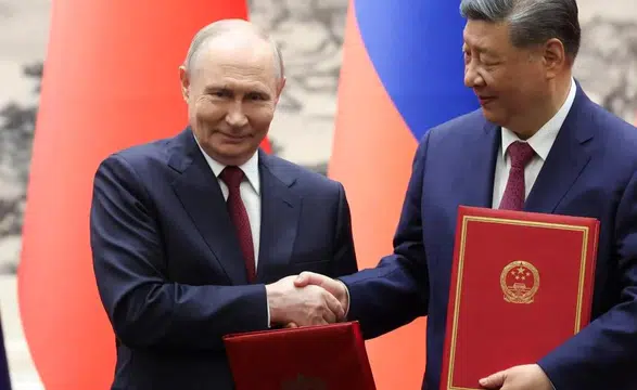 Xi Jinping ve Putin Pekin’de Bir Araya Geldi: Çin ile Rusya Arasında 20 Anlaşma İmzalandı
