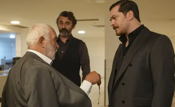 Eşref Rüya 46. bölümde büyük hesaplaşma: Eşref, İhtiyar’ın karşısına çıkıyor