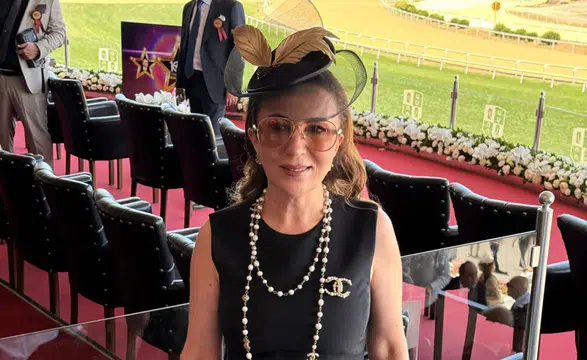 Modacı Zeynep Kartal, Royal Ascot ve Gazi Koşusu Arasında ‘’Zarafet Köprüsü’’ Kuruyor