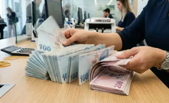 Meclis’e kanun teklifi verildi! Emekliye seyyanen zam ve bayram ikramiyesi ve en düşük emekli aylığı iyileşmesi