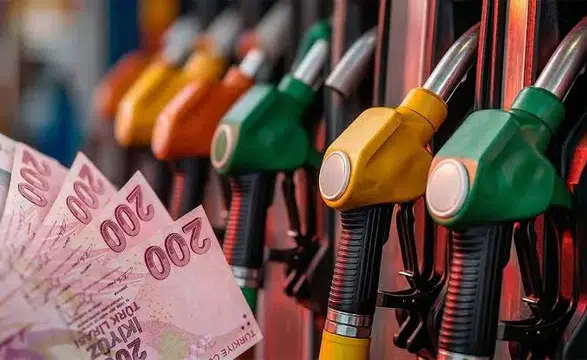 Motorinde bir indirim daha: Bu gece 3,97 TL’lik düşüş pompaya yansımayabilir