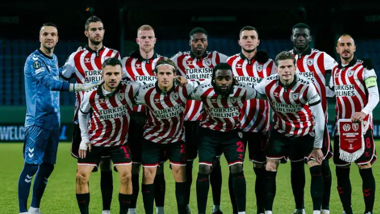 Samsunspor, Breidablik ile 2-2 berabere kalarak Konferans Ligi'ndeki liderliğini korudu