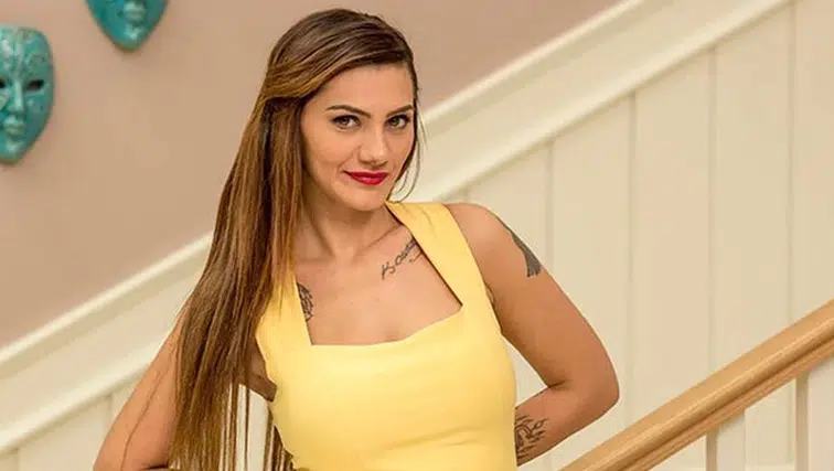 Kısmetse Olur ile tanınan Ayça Beğen gündemde: Hastaneye kaldırıldığı iddiası sonrası “Ayça Beğen kimdir?” sorusu öne çıktı