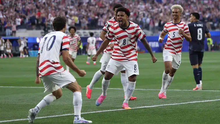 ABD, Dünya Kupası’na fırtına gibi başladı! Ev sahibi ekip Paraguay’ı 4-1 mağlup etti