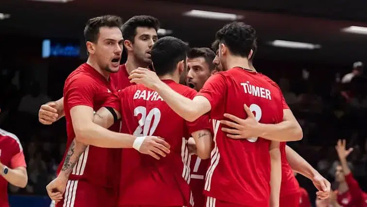 Filenin Efeleri’nden tarihi zafer! Türkiye, olimpiyat şampiyonu Fransa’yı 3-0 devirdi
