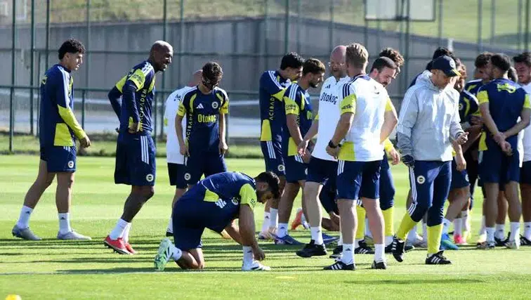 Fenerbahçe’nin Avusturya kamp kadrosu belli oldu: Windischgarsten yolcuları açıklandı