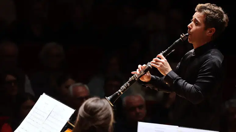 İzmir Oda Orkestrası, Pablo Barragán ile müzikseverlere unutulmaz bir akşam sundu