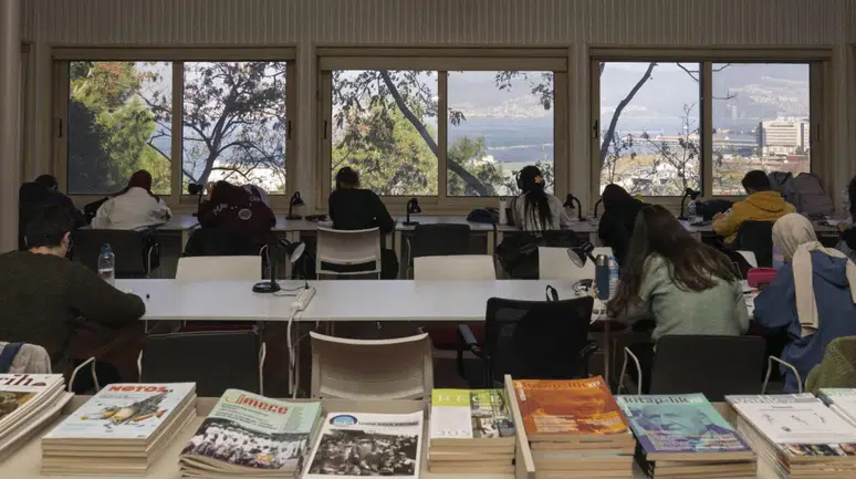 İzmir'de 11 kütüphane hizmete girdi, ödünç kitap sayısı 9.295'e ulaştı