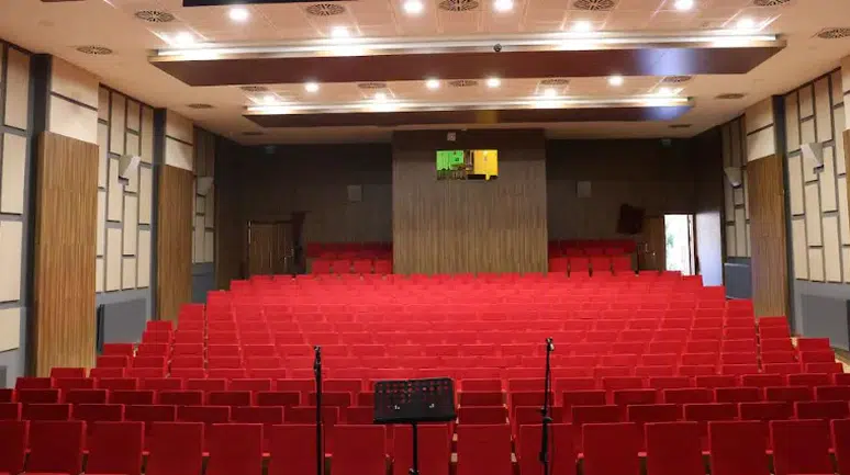 Çankaya'daki Yılmaz Güney Sahnesi yenilendi, sanatseverler için modern bir buluşma noktası haline geliyor