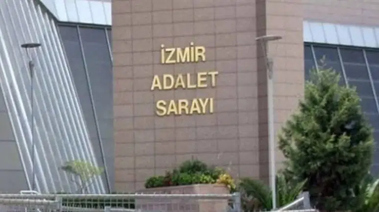 İzmir'de Suriye uyruklulara vatandaşlık işlemi usulsüzlüğü: 3 gözaltı!