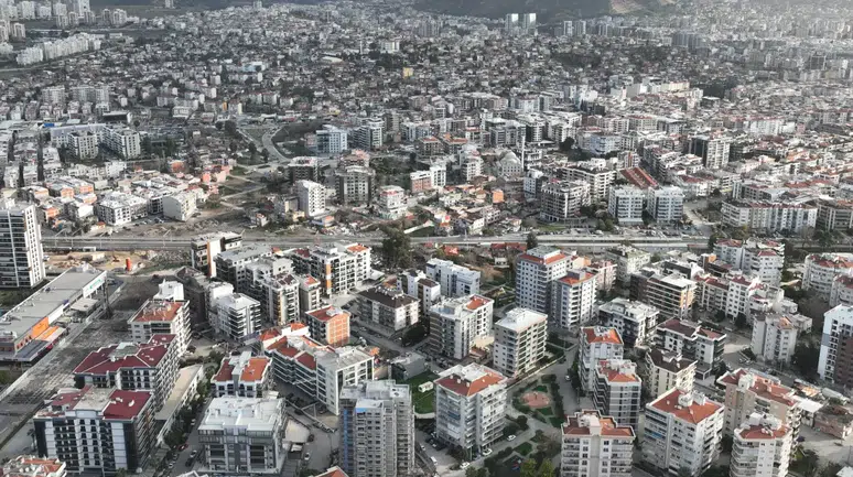 İzmir’de deprem hazırlığı: 118 bin bina incelendi, tsunami ve fay haritaları çıkarıldı