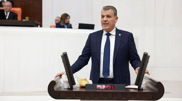 Yeni Partili Ayhan Barut: "Karanlık tablonun sorumlusu AKP, çiftçi kazanırsa herkes kazanır"