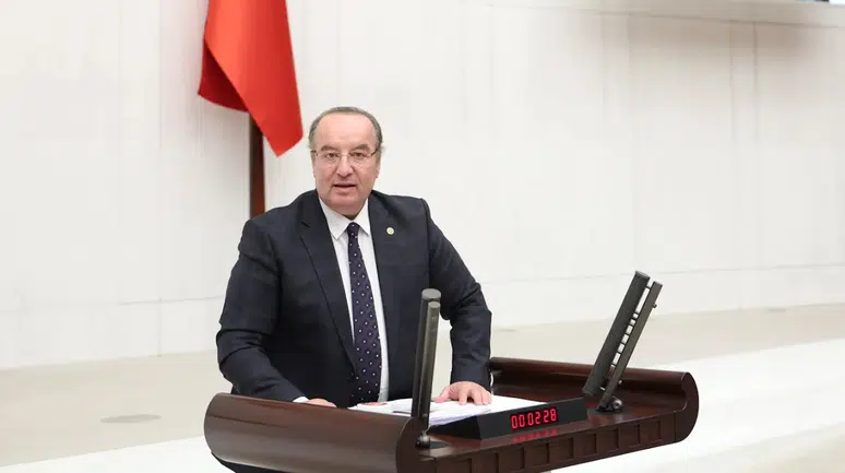CHP’li Cevdet Akay: 2,7 trilyon liralık kayıt dışı ekonomi bütçe açığına ve faiz giderine denk