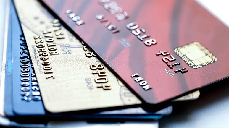 "Vatandaşın yılbaşından bu yana bankalara borcu 1 trilyon 43 milyar lira arttı"