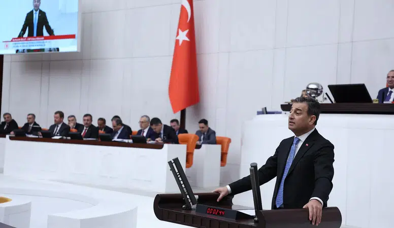 CHP'Lİ BURHANETTİN BULUT: “MEDYA KURULUŞLARI KAMULAŞTIRILIYOR”