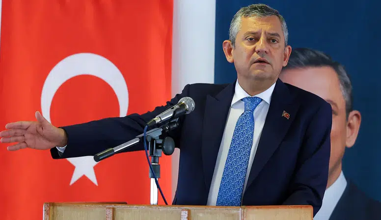 Özgür Özel: Öcalan ile Demirtaş'ı karşı karşıya getirmek istemiyorum, mesele demokratikleşme!