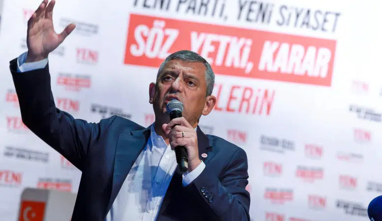 Özgür Özel'den Erdoğan'a: Fatma Betül Sayan Kaya’dan bu milletin parasını geri alacak mısın?