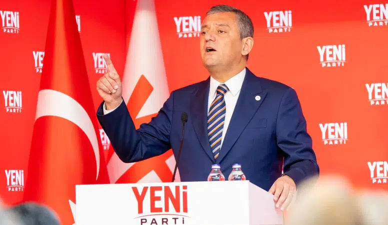 Özgür Özel'den Cumhurbaşkanı Erdoğan'a: Fon krizinin sorumluları, asrın soygununu yapanlardır!