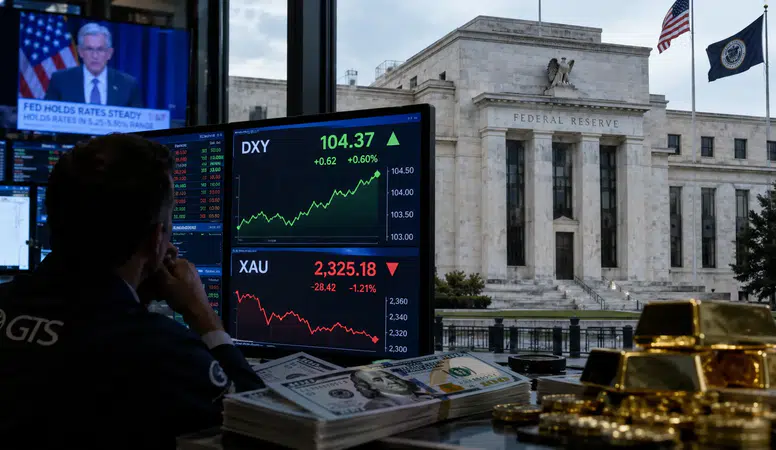 Fed faiz kararını açıkladı: Dolar yükseldi, altın kazançlarının bir bölümünü geri verdi