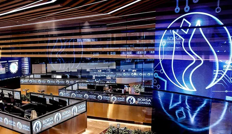 BIST 100 rekor tazeledi: Açılış sonrası bankacılık hisseleri yükselişe öncülük etti