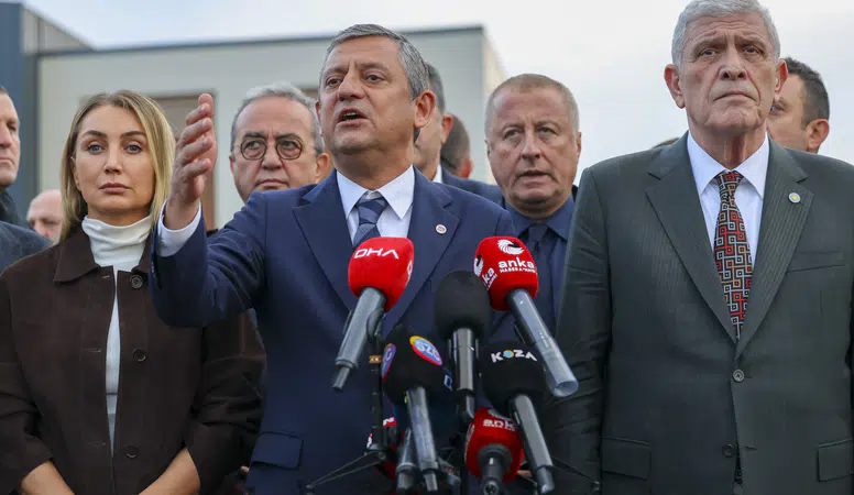 Özgür Özel: "İmamoğlu'nun savunması, iftiralar karşısında İstanbul'a hizmetin kanıtıdır"