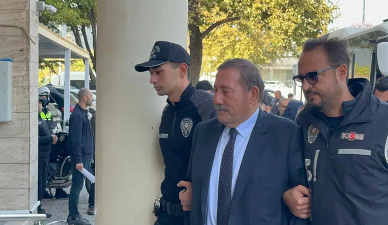 Milas Belediye Başkanı ve oğlu dahil 18 kişi tutuklandı, 35 şüpheli gözaltında