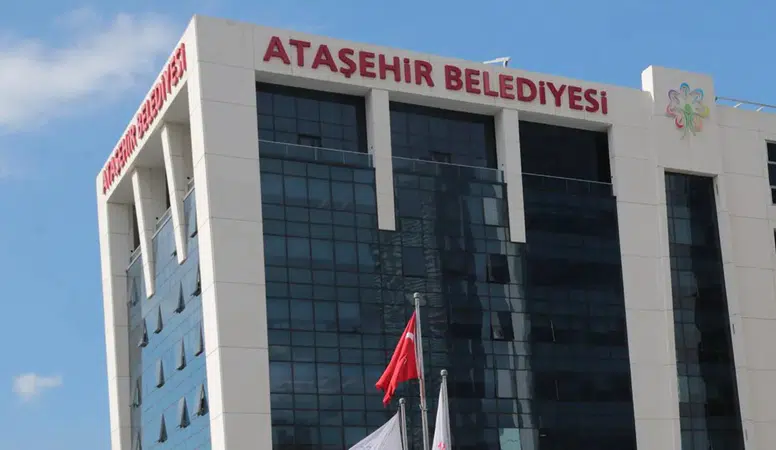 Ataşehir Belediyesi AK Parti'ye geçti! Yeni başkan vekili Serdar Orhan oldu
