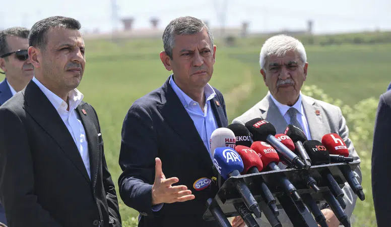 Özgür Özel: Halk TV'ye kayyım atanması iktidarın çaresizliğini gösteriyor