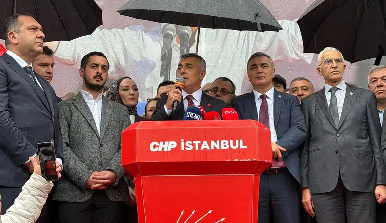 CHP İstanbul'da Yeni Dönem Başladı! Mehmet Ali Yüksel Göreve Başladı, İlk Açıklamasında Dikkat Çeken Mesajlar Verdi