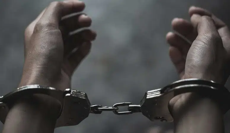Yargıda rüşvet soruşturması büyüyor: 8 tutuklama, 5 yargı mensubu görevden uzaklaştırıldı