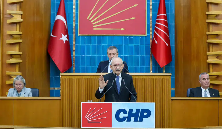 Kılıçdaroğlu, fon krizini eleştirerek, siyasetteki vurgunculara hesap soracaklarını vurguladı