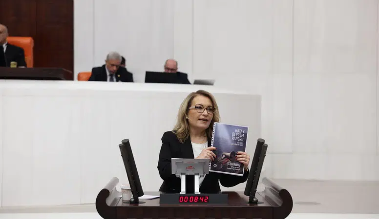 TBMM’de deprem gündemi: Yanıkömeroğlu, Can Atalay’ın raporunu kürsüden okudu