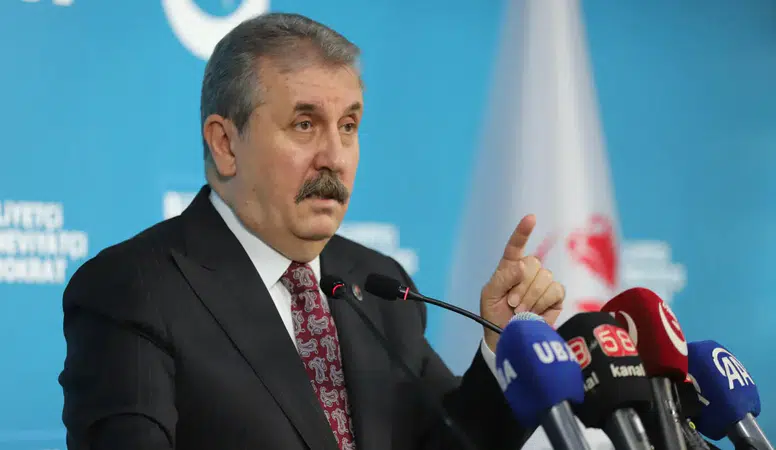 Mustafa Destici'den DEM'e Tepki: Devlet Kürtlere Parmak Sallamamıştır