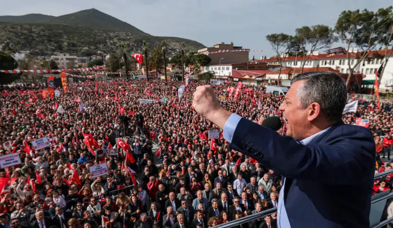 CHP Lideri Özgür Özel: AK Parti'nin kara düzeni sona erecek, erken seçim talep ediyoruz!