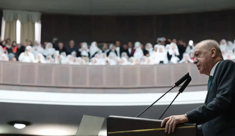 Cumhurbaşkanı Erdoğan'dan CHP'ye Sert Eleştiri: "Artık Millet CHP'nin Skandallarını İzliyor"