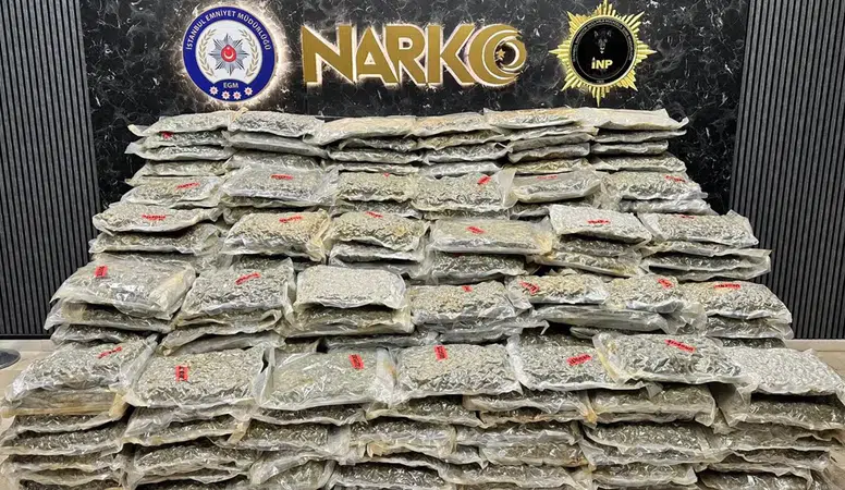 25 ilde uyuşturucu operasyonu: 325 kilo madde ve 3 milyonun üzerinde hap ele geçirildi
