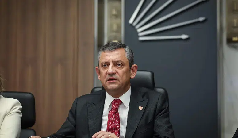 Özgür Özel: Vatanımızı bayram havasında yeniden ayağa kaldıracağız