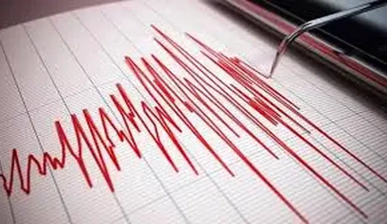 Balıkesir Sındırgı'da 4 büyüklüğünde deprem!
