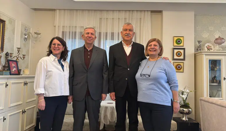 Yavaş’tan Karalar’a ziyaret: “Dimdik duran başkanımıza geçmiş olsun dileklerimizi ilettik”