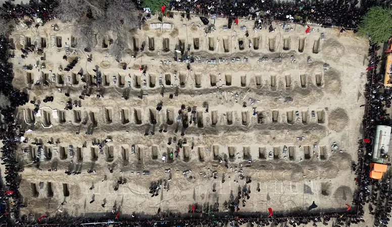 İran Dışişleri Bakanı BM'de konuştu:“175 çocuğun öldürülmesi bir savaş suçudur”