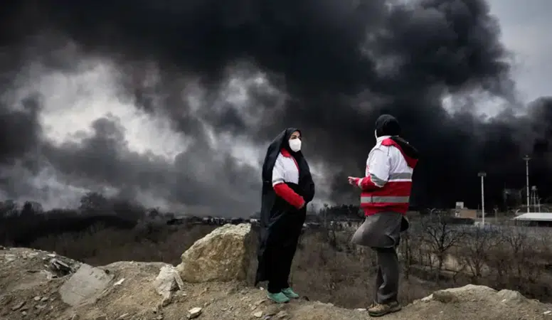 İran: İsrail'in yakıt depolarına saldırısı uluslararası hukuku ihlal ediyor