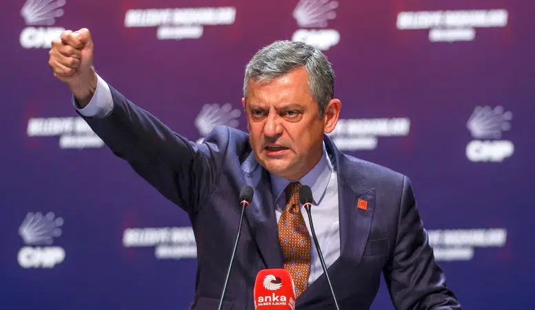 Özgür Özel’den Sert Mesaj: “Önce Seçim Sandığı, Sonra Çeyiz Sandığı Açılacak”